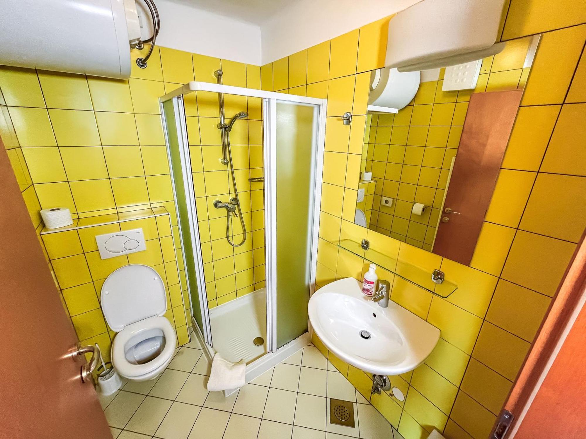 Hostel Sveta Ana كوبر المظهر الخارجي الصورة
