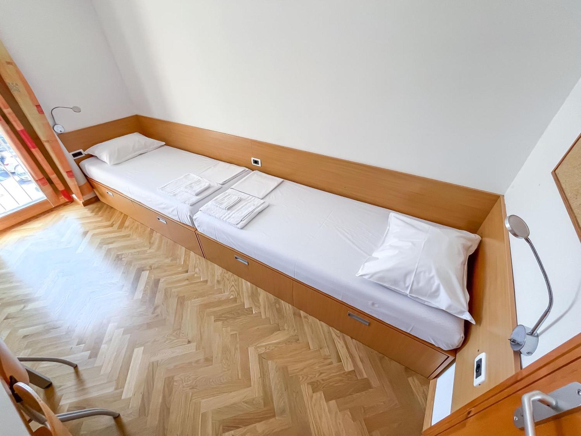 Hostel Sveta Ana كوبر المظهر الخارجي الصورة