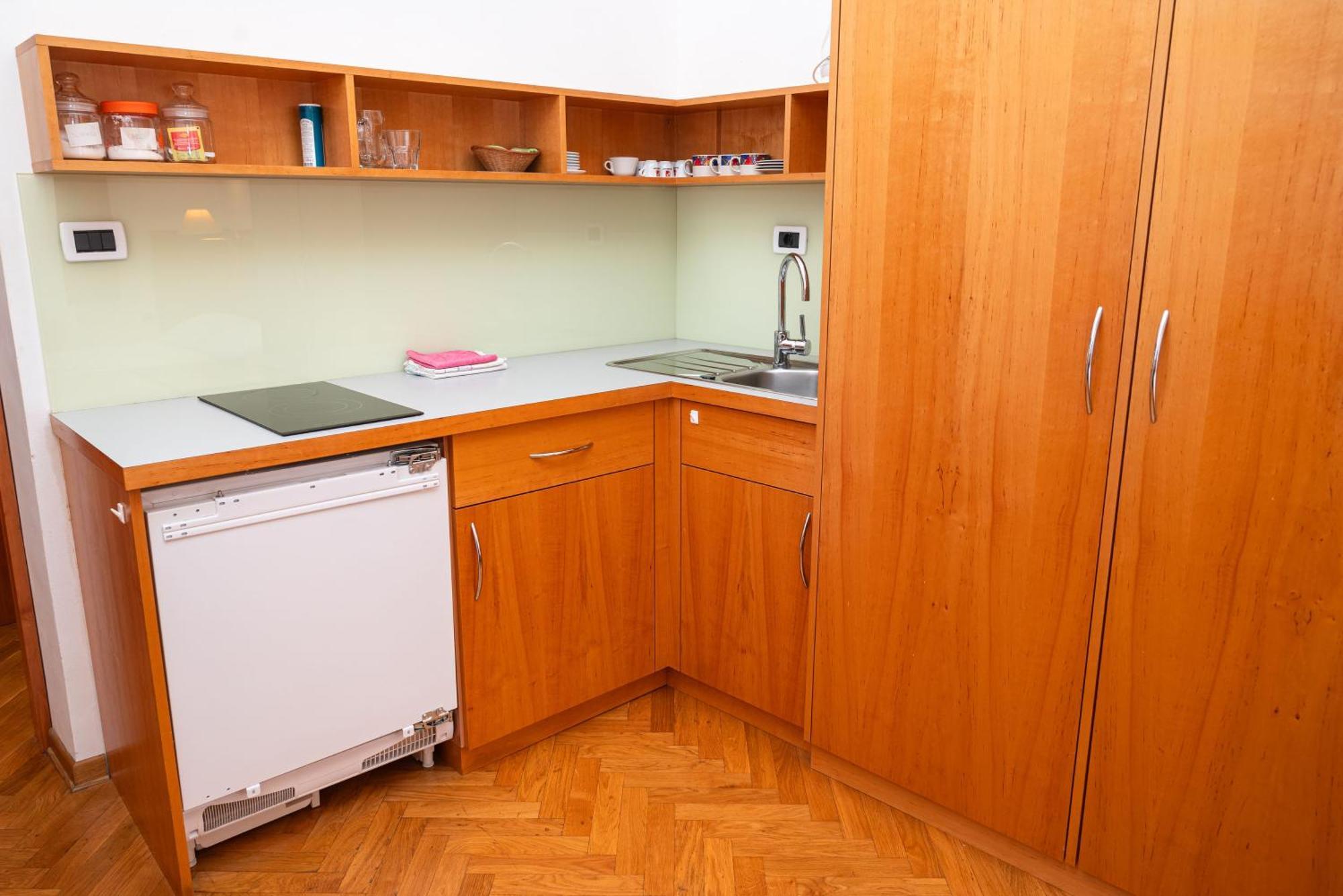 Hostel Sveta Ana كوبر المظهر الخارجي الصورة