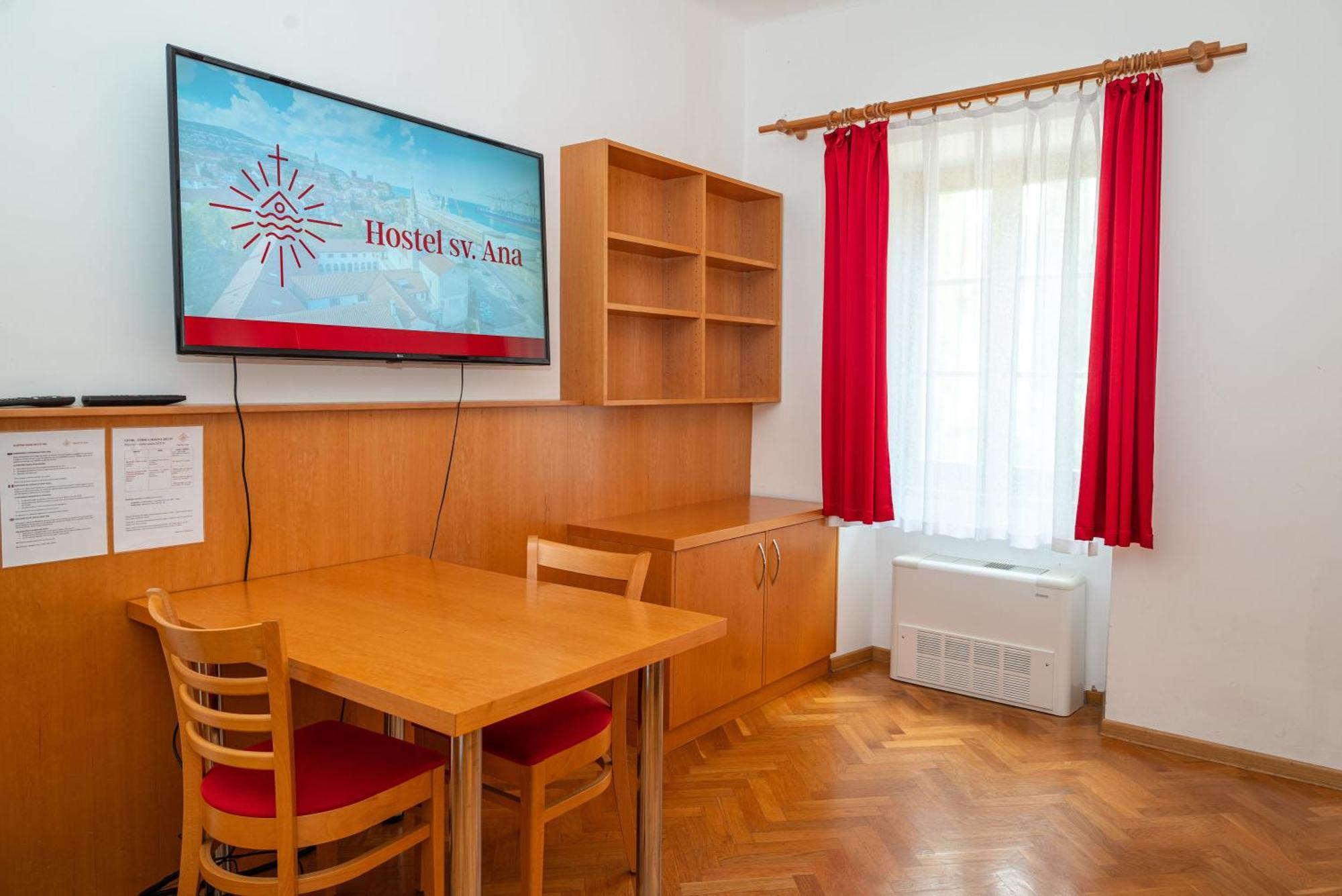 Hostel Sveta Ana كوبر المظهر الخارجي الصورة