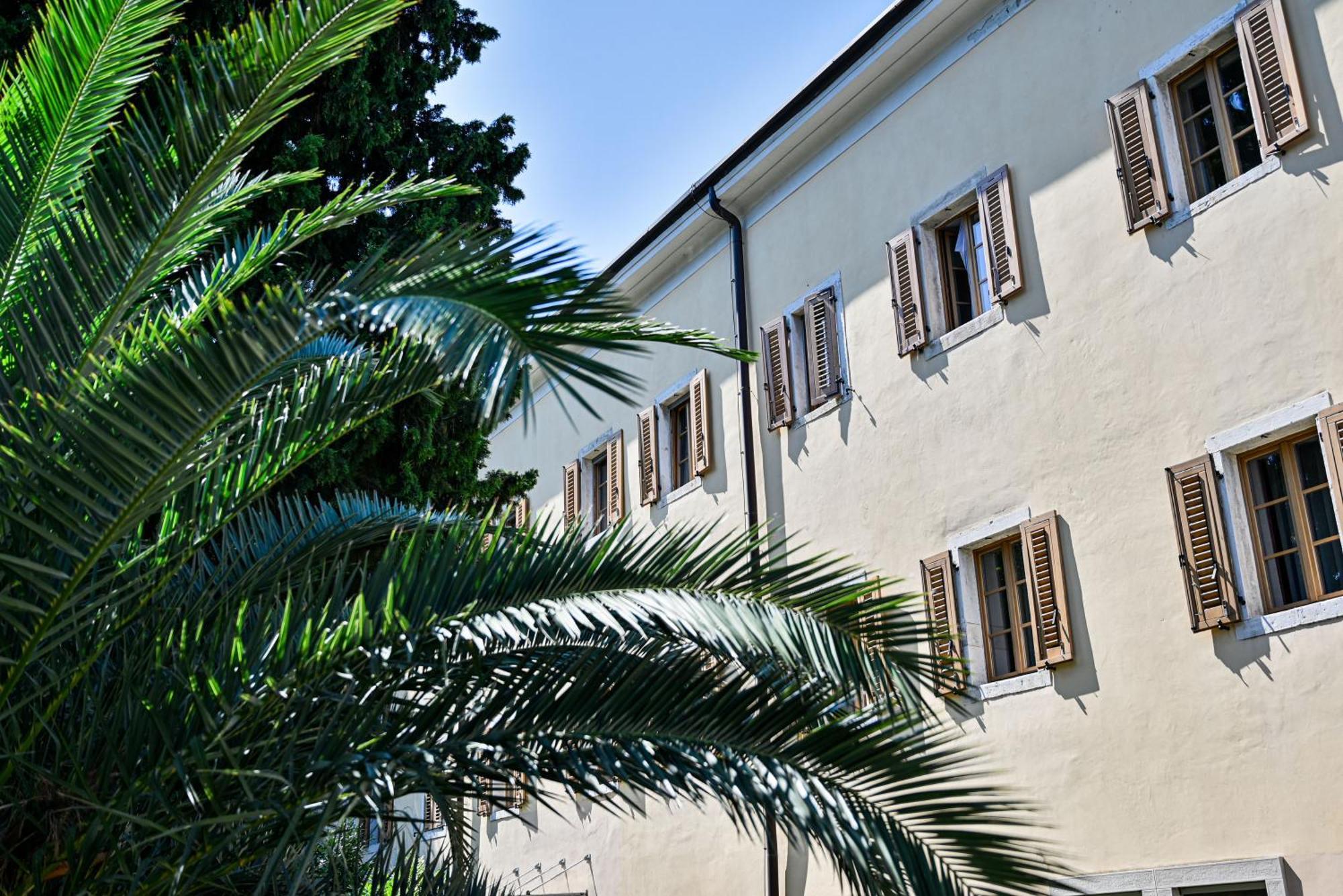 Hostel Sveta Ana كوبر المظهر الخارجي الصورة