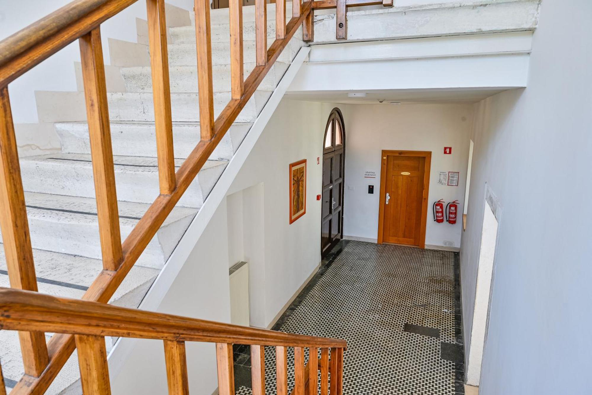 Hostel Sveta Ana كوبر المظهر الخارجي الصورة
