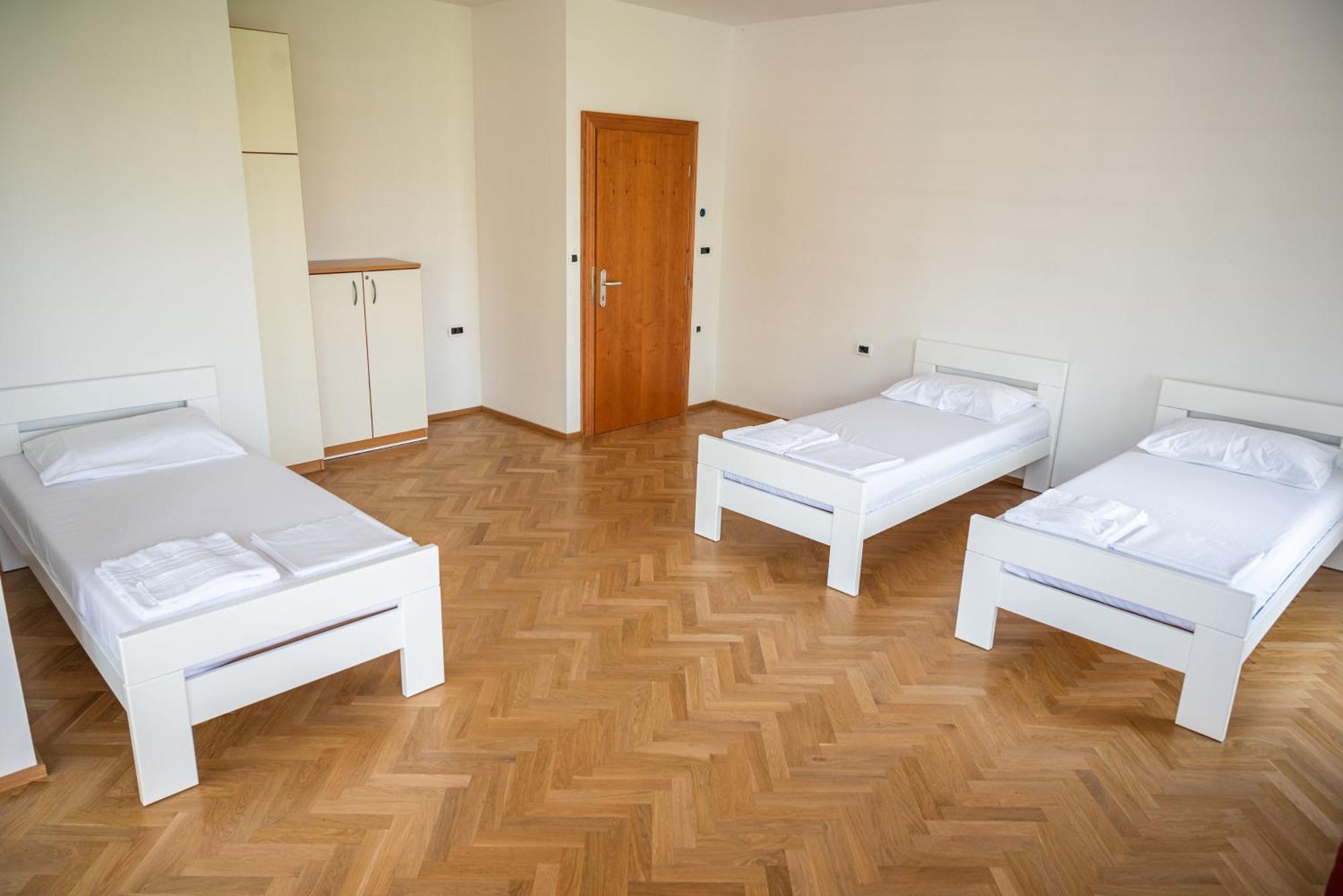 Hostel Sveta Ana كوبر المظهر الخارجي الصورة