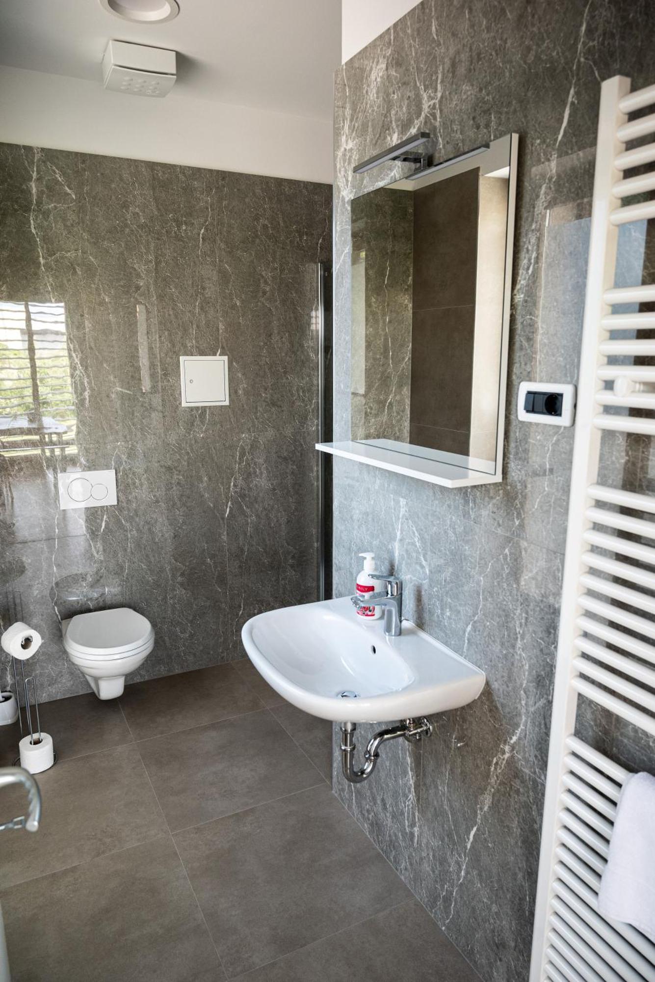 Hostel Sveta Ana كوبر المظهر الخارجي الصورة