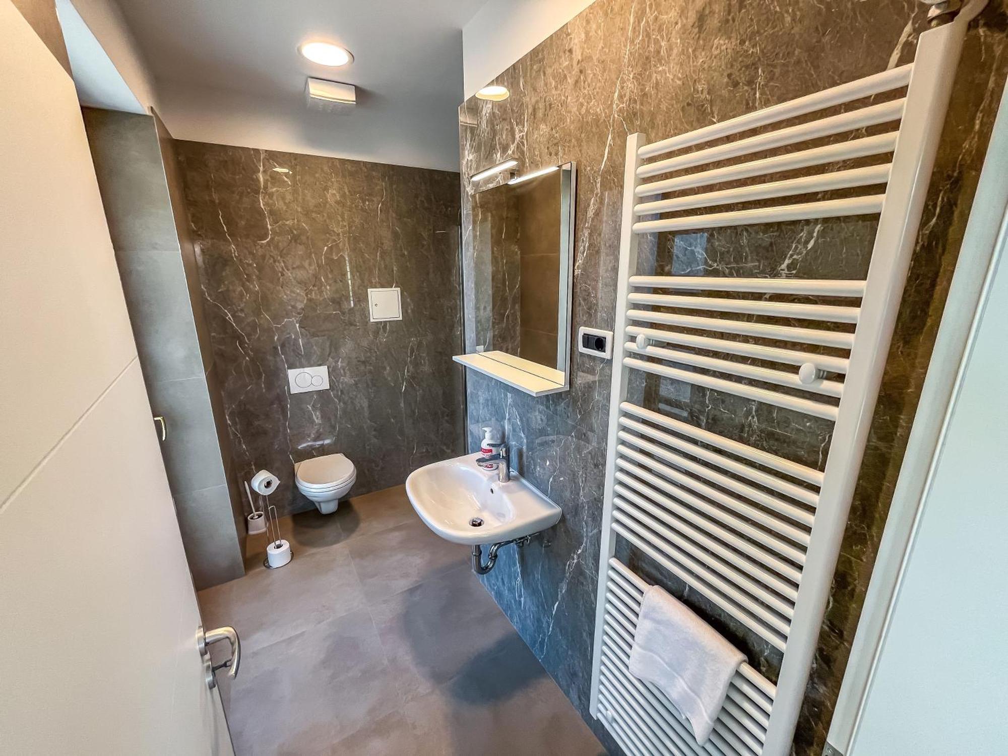 Hostel Sveta Ana كوبر المظهر الخارجي الصورة