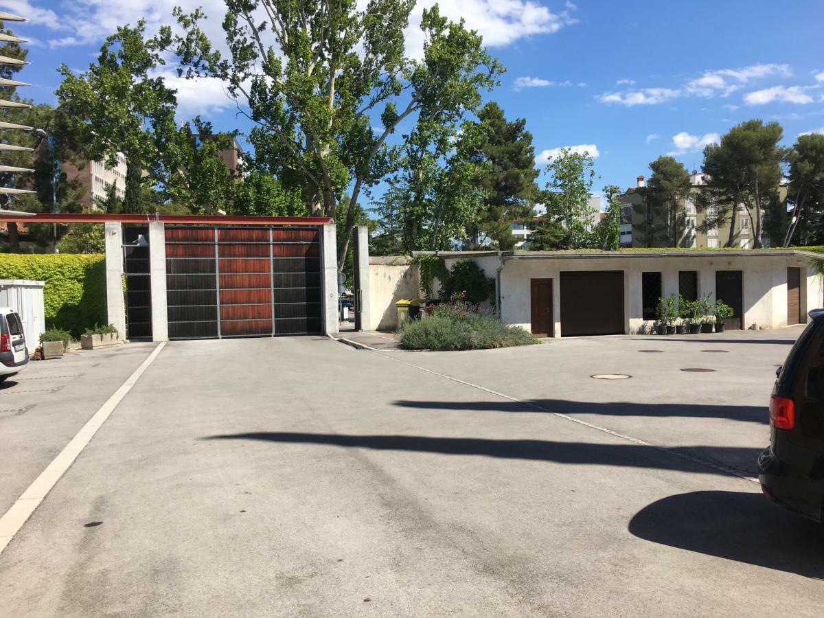 Hostel Sveta Ana كوبر المظهر الخارجي الصورة